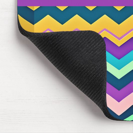 Zig-zaggendes pastellfarbenes Regenbogenmuster Mousepad (Ecke)
