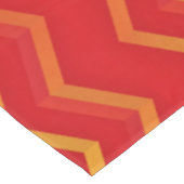 Zig Zaggers Tischdecke (Schrägansicht)