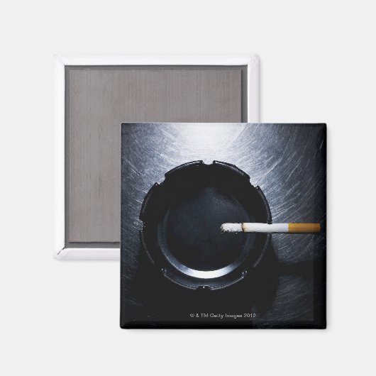Zigarette und Ashtray auf Edelstahl Magnet (Vorderseite/Rückseite)