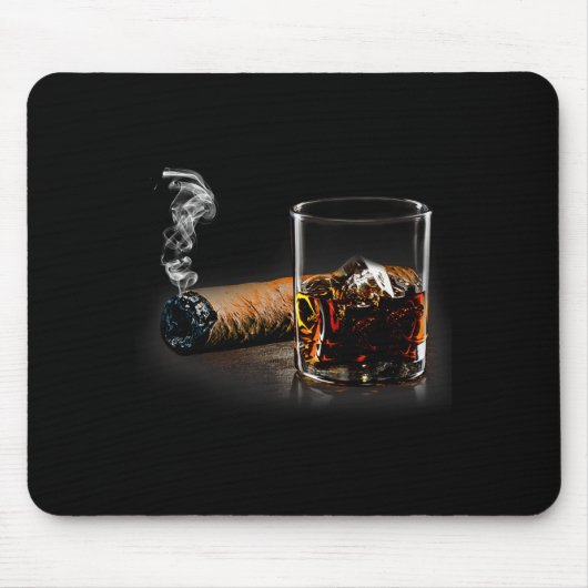 Zigarre und Bourbon - großartiges Geschenk für Zig Mousepad (Vorne)