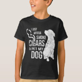Zigarre und Hund Lover Zigarren zum rauchen und zu T-Shirt (Vorderseite)