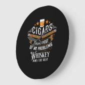 Zigarren lösen die meisten meiner Probleme Whiskey Große Wanduhr (Winkel)