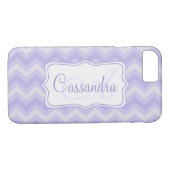 Zigzag gemusterter lila Name Initial iPhone Case (Rückseite (Horizontal))