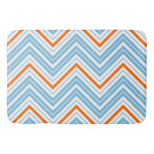 Zigzag Muster Orange White & Blue Badematte (Vorderseite)