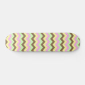 Zigzag-Patroon (Gewölbe, Grüne, Gel en Bruin) Skateboard (Horizontal)