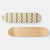 Zigzag-Patroon (Gewölbe, Grüne, Gel en Bruin) Skateboard (Horizontal)