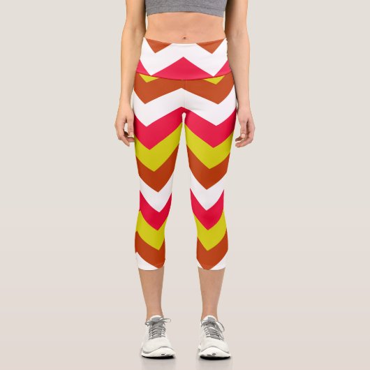 ZIGZAG PATTERN. CAPRI LEGGINGS (Vorderseite)