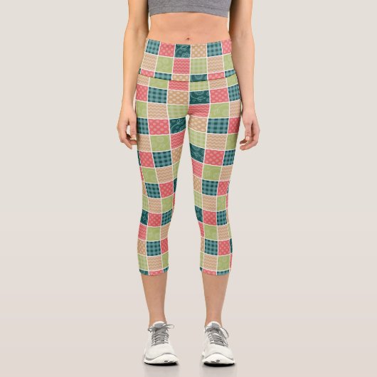 Zigzag, Zickzack, Gingham, Polka Dots, Patchwork Capri Leggings (Vorderseite)