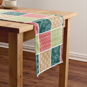 Zigzag, Zickzack, Gingham, Polka Dots, Patchwork Mittelgroßer Tischläufer
