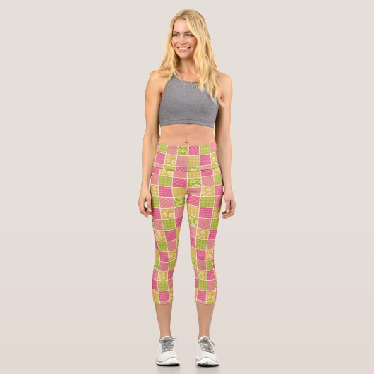 Zigzag, Zickzack, Polka Dots, Gingham, Patchwork Capri Leggings (Vorderseite)