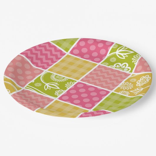 Zigzag, Zickzack, Polka Dots, Gingham, Patchwork Pappteller (Schrägansicht)