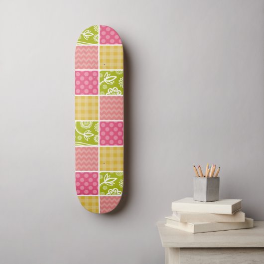 Zigzag, Zickzack, Polka Dots, Gingham, Patchwork Skateboard (Wandkunst)