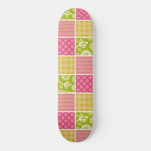 Zigzag, Zickzack, Polka Dots, Gingham, Patchwork Skateboard (Vorderseite)
