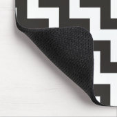 Zigzags Mousepad, Black and White Chevrons Mousepad (Ecke)