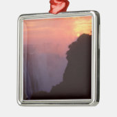 Zimbabwe, Victoria Falls National Park. Fehler Silbernes Ornament (Links)