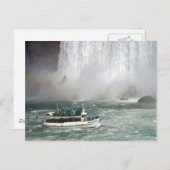 Zimmermädchen aus dem Nebel, der in die Wasserfäll Postkarte (Vorne/Hinten)