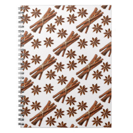 Zimtsticks und Sternanis. Notizblock