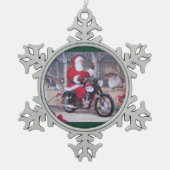 Zinn Sankt auf einer Motorrad-Weihnachtsverzierung Schneeflocken Zinn-Ornament (Vorderseite)