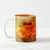 Zinnia Abstrakte Blume Personalisiert Zweifarbige Tasse (Links)