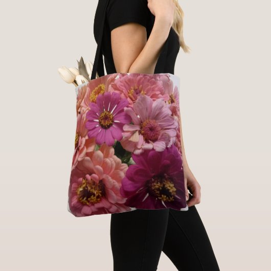Zinnia liebt Totasche! Tasche (Von Nahem)