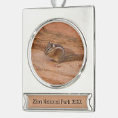 Zion Chipmunk auf Red Rocks Banner-Ornament Silber (Links)