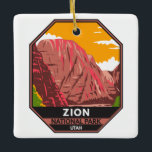 Zion National Park Utah Vintag Keramikornament<br><div class="desc">Zion Vektorgrafik Design. Der Park ist ein Naturschutzgebiet im Südwesten Utah,  das sich durch die steilen roten Felsen des Zion Canyon auszeichnet.</div>