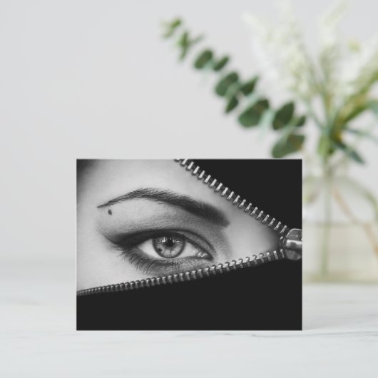 Zip-Auge Postkarte (Stehend Vorderseite)