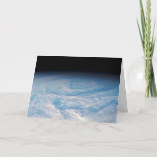 Zirkuläre Wolkenbildung über den Südpazifik. Karte (Vorderseite)