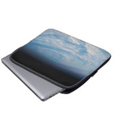 Zirkuläre Wolkenbildung über den Südpazifik. Laptopschutzhülle (Vorne Knopf)