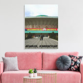 Zirkus der kommunistischen Architektur, Bischkek F Leinwanddruck (Insitu (Wohnzimmer))