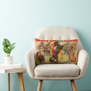 Zirkusplakat, das viele Pferde bei Kunststücken ze Lendenkissen