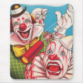 Zirkusposter mit Clown-Gesichtern und Feuerriss Mousepad (Vorne)