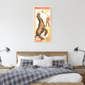 Zirkusposter mit einer Seelenlion, die Hasen fängt Leinwanddruck (Insitu (Schlafzimmer))