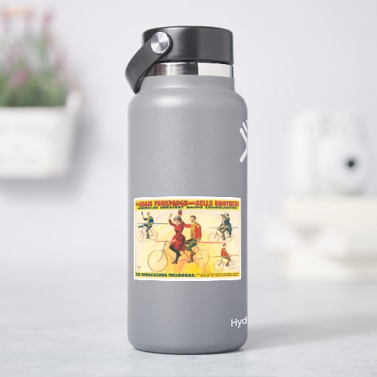 Zirkusposter mit Fahrradfahrern auf der Zackenbühn Aufkleber (HydroFlask)