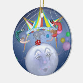 Zirkuszelt auf einer kleinen blauer keramikornament (Links)