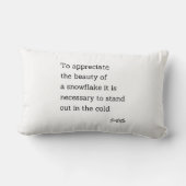 Zitat Aristoteles-Schneeflocke Lendenkissen (Rückseite)