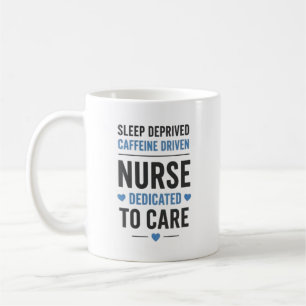 Zitat für schlaflose, kaffeegesteuerte Krankenschw Kaffeetasse