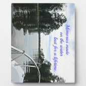 Zitat über die Zeit, die auf dem Wasser verbracht  Fotoplatte (Vorderseite)