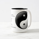 Zitat über Dunkelheit aus dem Tao The Ching Zweifarbige Tasse (VorderseiteRechts)