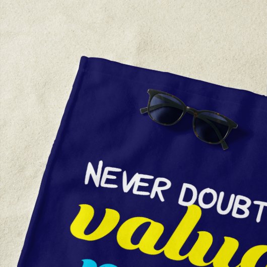 Zitat von Hillary Clinton Inspirational Dreams Strandtuch (Beispiel)