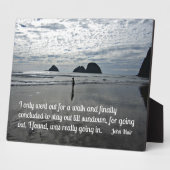 Zitat von John Muir über einen Spaziergang Fotoplatte (Seite)