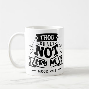 Zitattypografie-Design mit Behutsamkeit Kaffeetasse