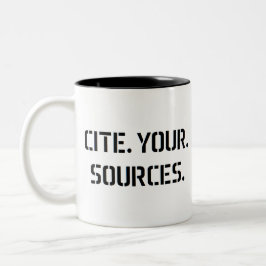zitieren Sie Ihre Quellen Zweifarbige Tasse