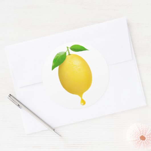 Zitrone mit Saft Runder Aufkleber (Umschlag)