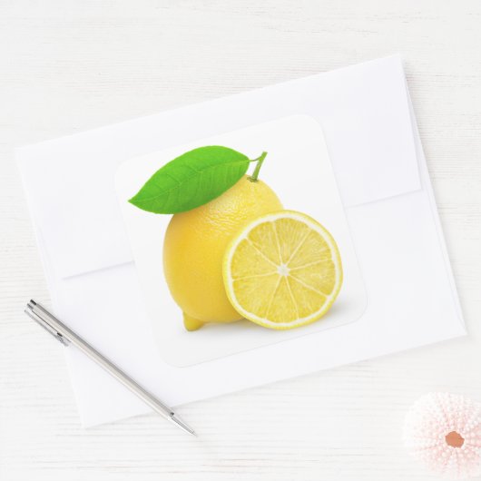 Zitrone schneiden quadratischer aufkleber (Umschlag)