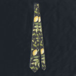 Zitronen | Graues botanisches Muster Krawatte<br><div class="desc">Zitronen und Blätter in trendigen,  sanften Aquarelltönen aus Grün und Gelb schmücken diese wunderschöne Krawatte über einen kontrastierenden Kohlehintergrund Perfekt für Trauzeugen oder Hochzeiten auf dem Land oder inspiriert im mediterranen oder italienischen Stil.</div>