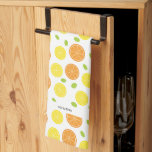 Zitronen Orangen und Trauben Personalisiert Geschirrtuch<br><div class="desc">Personalisiertes Teetuch mit farbenfrohen Fruchtmotiven.</div>
