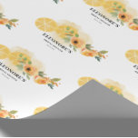 Zitronen und Blume Brautparty Geschenkpapier<br><div class="desc">Sie fand Main Squeeze Brautparty Wrapping Paper ist von szdesign erstellt. Die Gestaltungsstruktur basiert auf phantastischen Zitronenscheiben an den Grenzen, um dem hübschen gemeinsamen Brautparty gerecht zu werden. Dieses Brautparty Gevor Tasche Template kombiniert zwei verschiedene Schriftart für mehr Dynamik. Für den Fall, dass Sie Hilfe über das Design benötigen, können...</div>