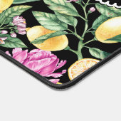 Zitronen und Blütenmuster | Citrus Monogram Schreibtischunterlage (Ecke)