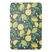 Zitronen und Limes Fruchtmuster in Grün und Gelb Badematte (Vorderseite Vertikal)